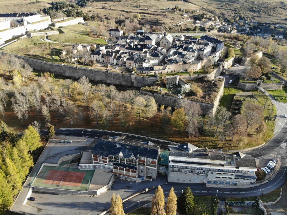 Residence Eau De Forme Mont-Louis Bagian luar foto